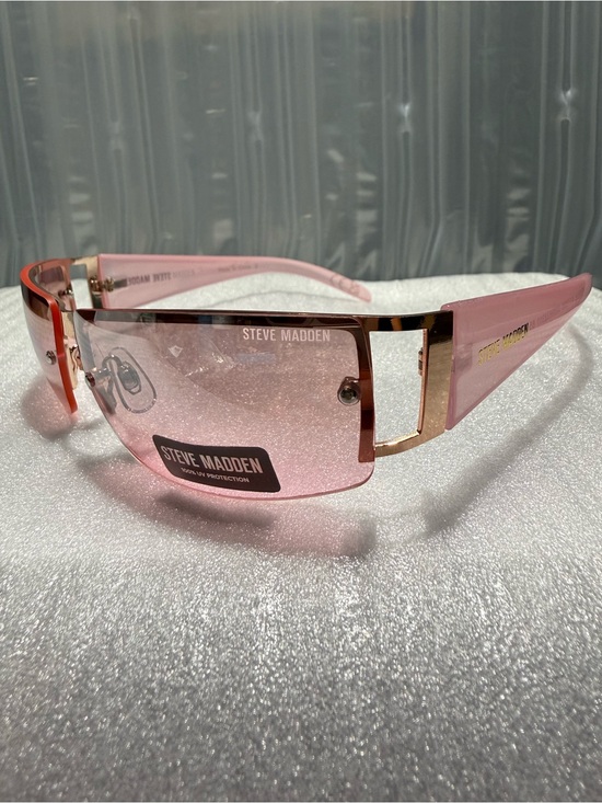 Steve Madden Accessories - NWT Steve Madden KEANIE Pink Rimless Shield Sunglasses Y2K Wraparound X17328